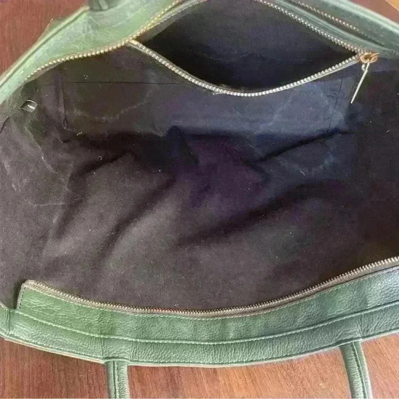 Barneys NY Hunter Green Leather Zip Tote color green - Picture 4 of 9